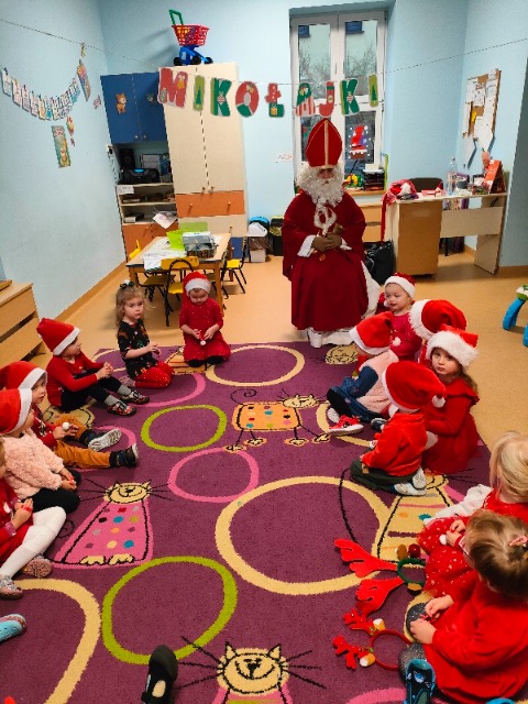 Mikołaj odwiedził grzeczne przedszkolaki :) - Obrazek 18