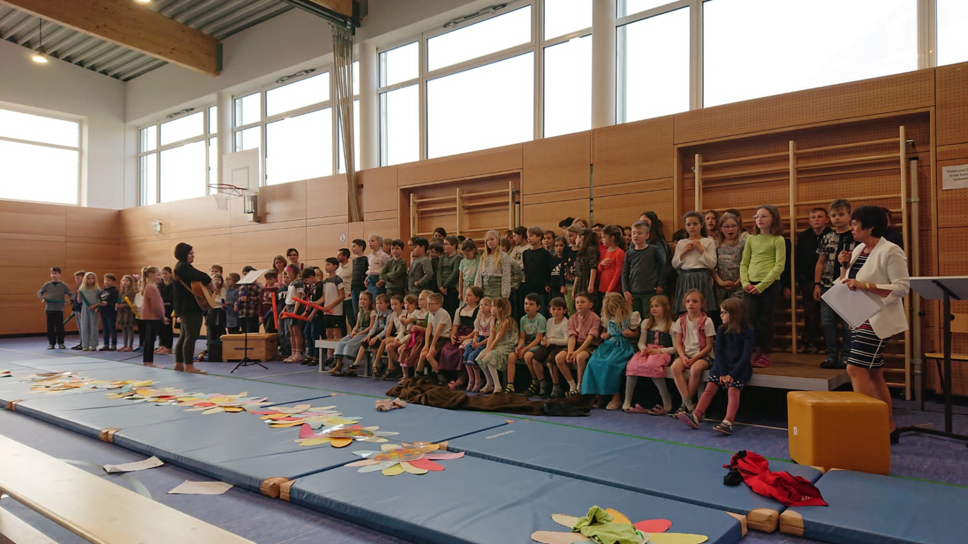 Frühlingsfest der Grundschule Malgersdorf ein voller Erfolg - Bild 1