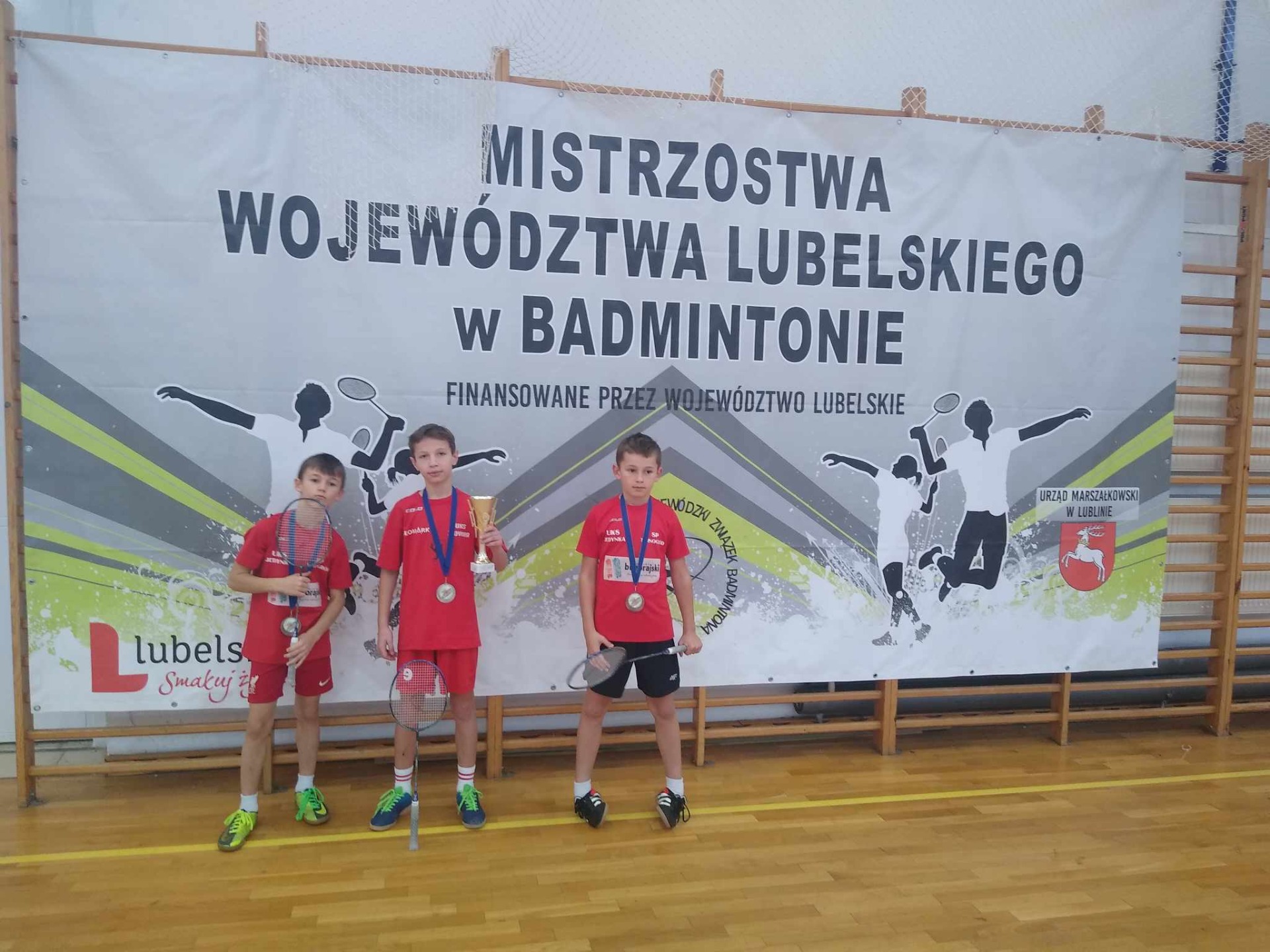 Sukcesy naszych najmłodszych badmintonistów na mistrzostwach województwa lubelskiego żaków i żaków młodszych. - Obrazek 1