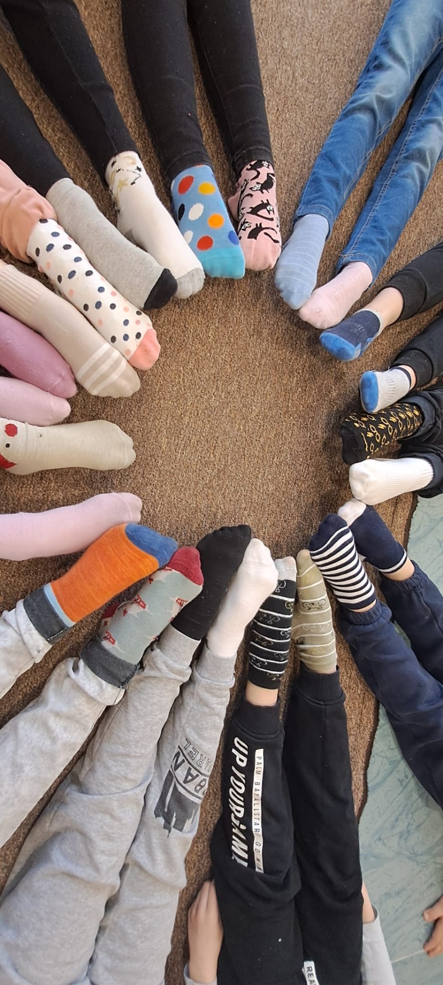 Svetový deň Downovho syndrómu si pripomíname ponožkovou výzvou - Obrázok 5