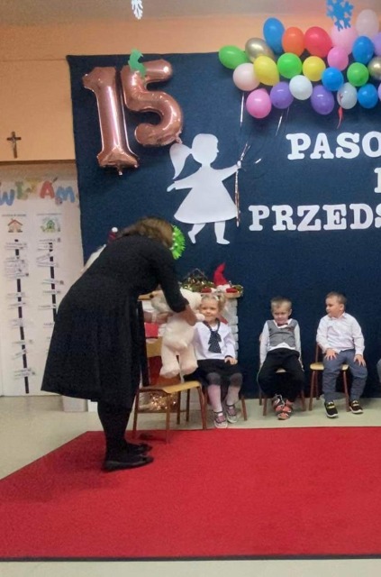 Pasowanie na przedszkolaka i 15 lecie przedszkola w Parszowie - Obrazek 5
