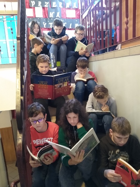 Aktywne czytanie uczniów klasy VI.