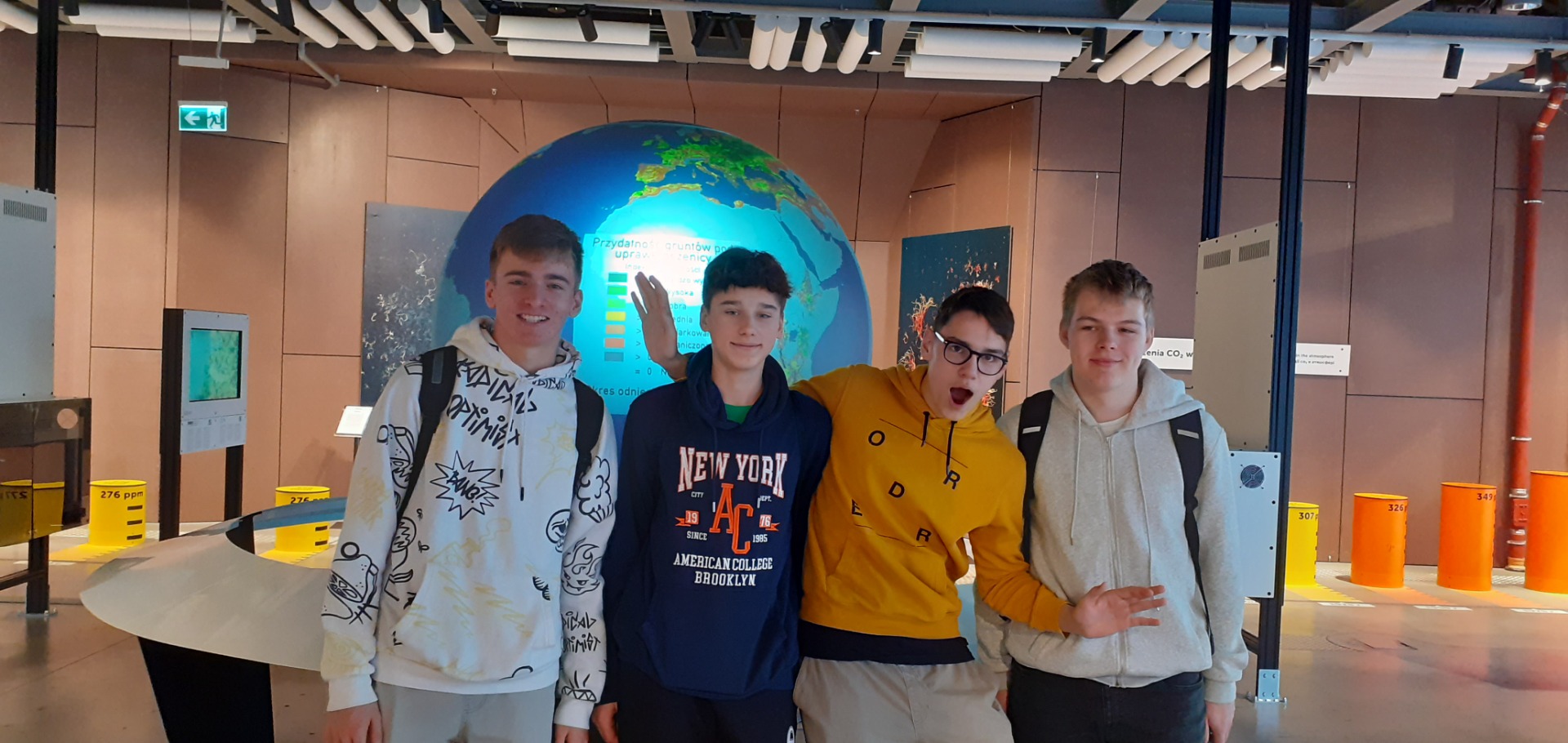 Uczniowie CX LO w Centrum Nauki Kopernik - Obrazek 6