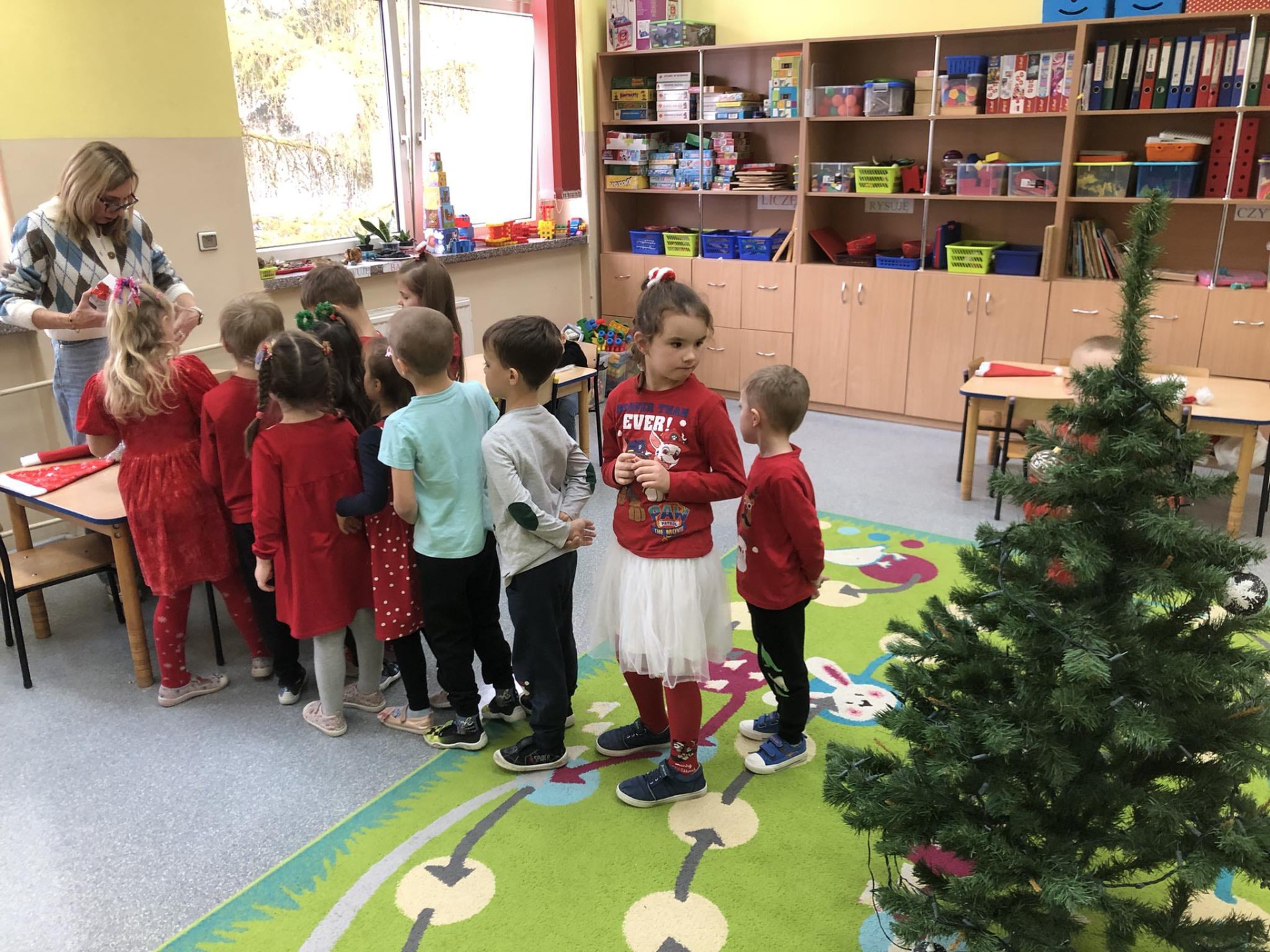 Przygotowania do wizyty Mikołaja w przedszkolu  - Obrazek 17