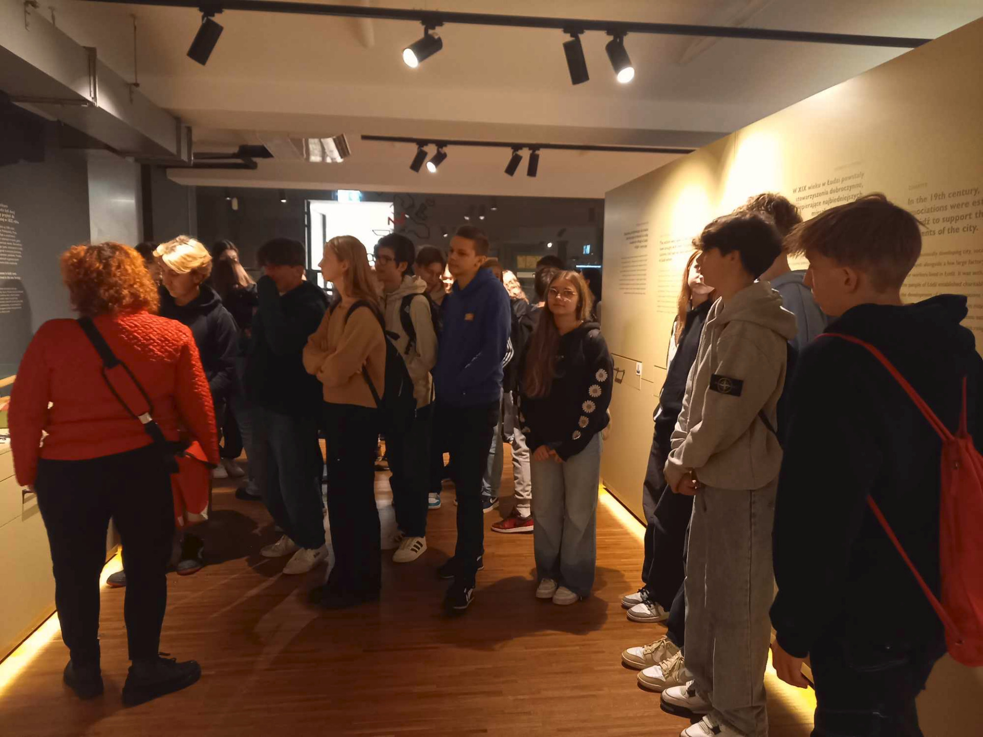 Uczniowie we wnętrzach Muzeum Miasta Łodzi