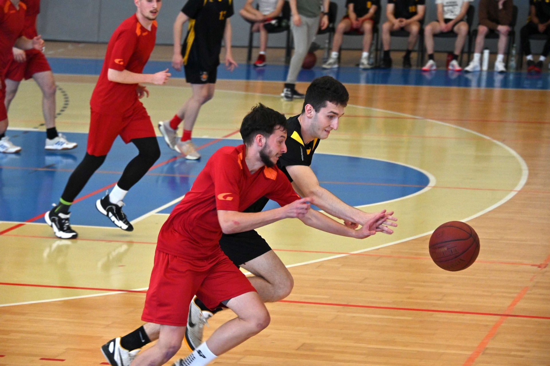 Jól szerepelt a kosárlabdacsapatunk Komáromban az SZMGOB-n! - Obrázok 6